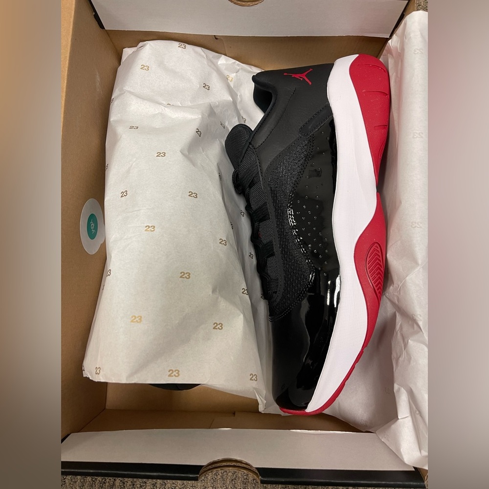 NIKE Air Jordan 11 XI CMFT Low “BRED” BRAND NEW MEN’s Size 13
